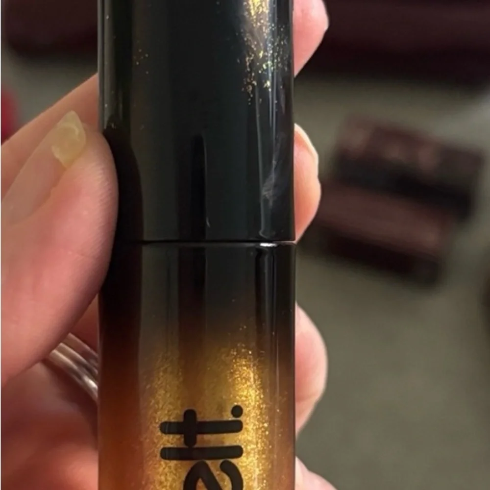 Melt Cosmetics x Bailey Sarian Fatally Yours II collection - Picture 3 of 7